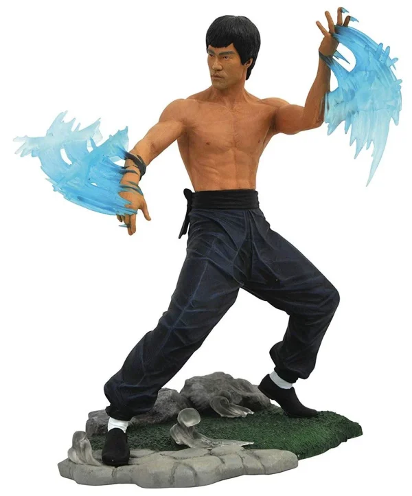 Diamond Select Gallery – Bruce Lee – Water 25cm PVC Figur 1
