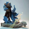 DC Direct Batman: Hush – Batman & Catwoman Kiss Statue 7