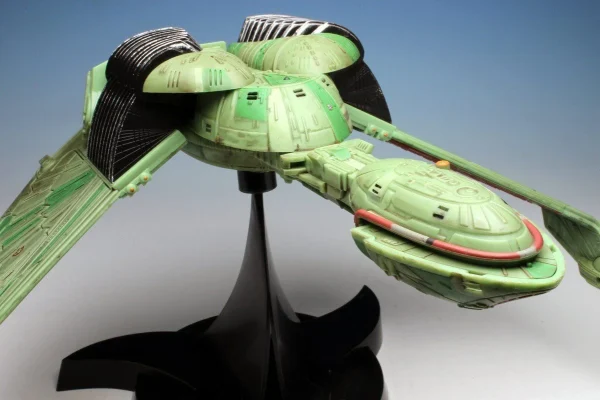 Diamond Select Star Trek Klingon Bird-of-Prey Raumschiff 6