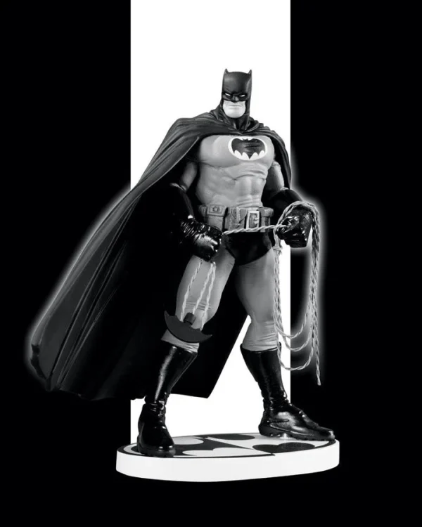 DC Direct Batman Black/White Statue By Frank Miller 2. Edition 1