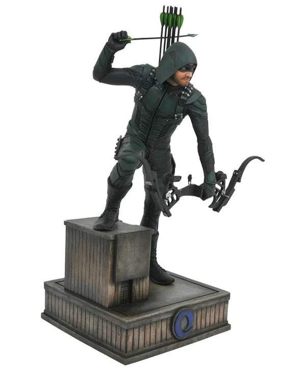 Diamond Select DC Gallery – Arrow TV Series – Oliver Queen Statue 1