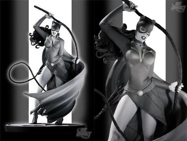 DC Direct Catwoman Black And White Statue 1